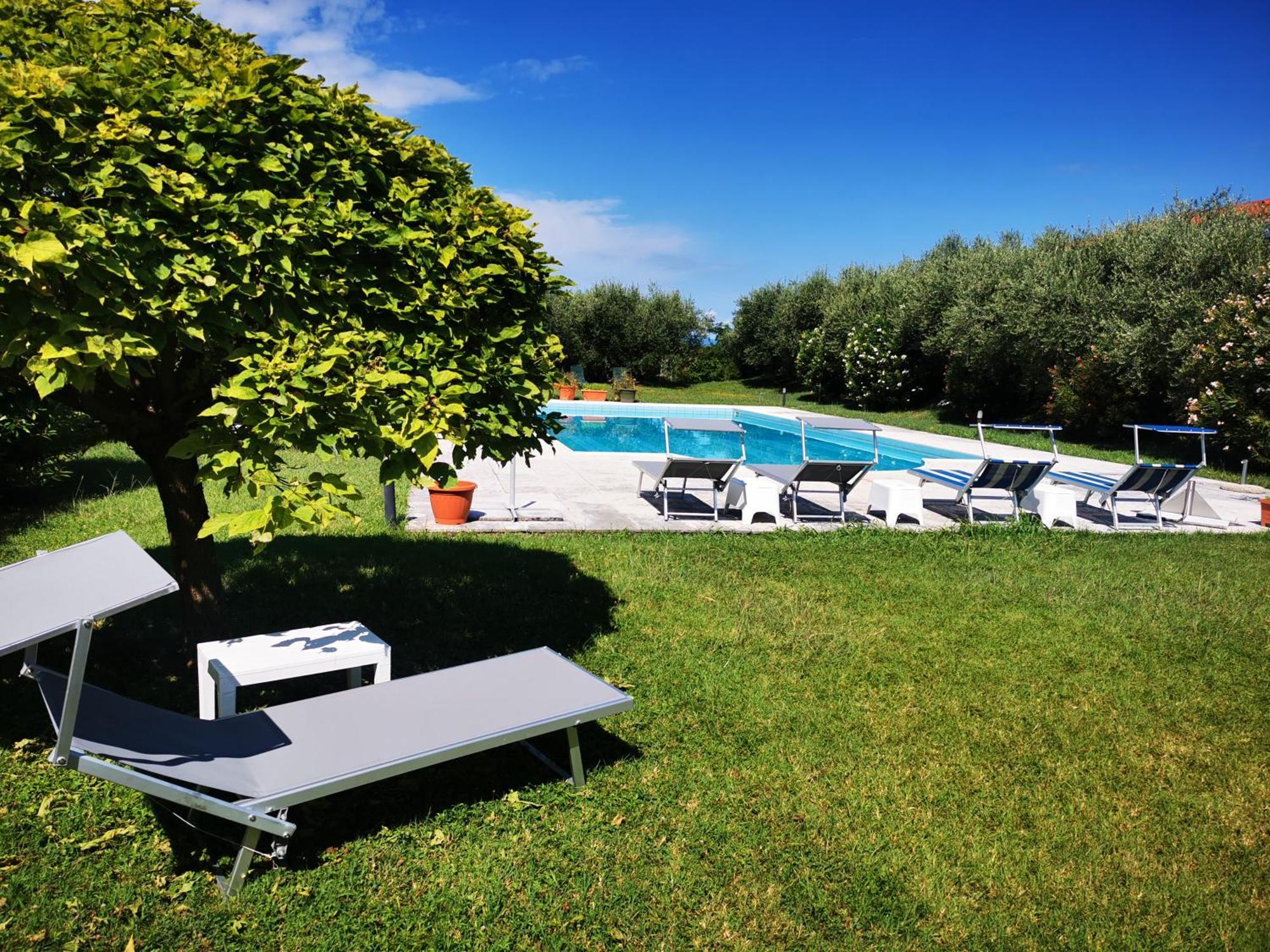 Casa Ghirlanda Con Piscina E Campo Da Tennis Lazise Exterior photo